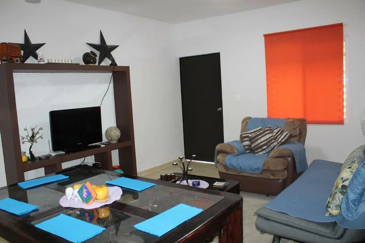 Mi Casa En Playa Del Carmenアパートメント 0*,